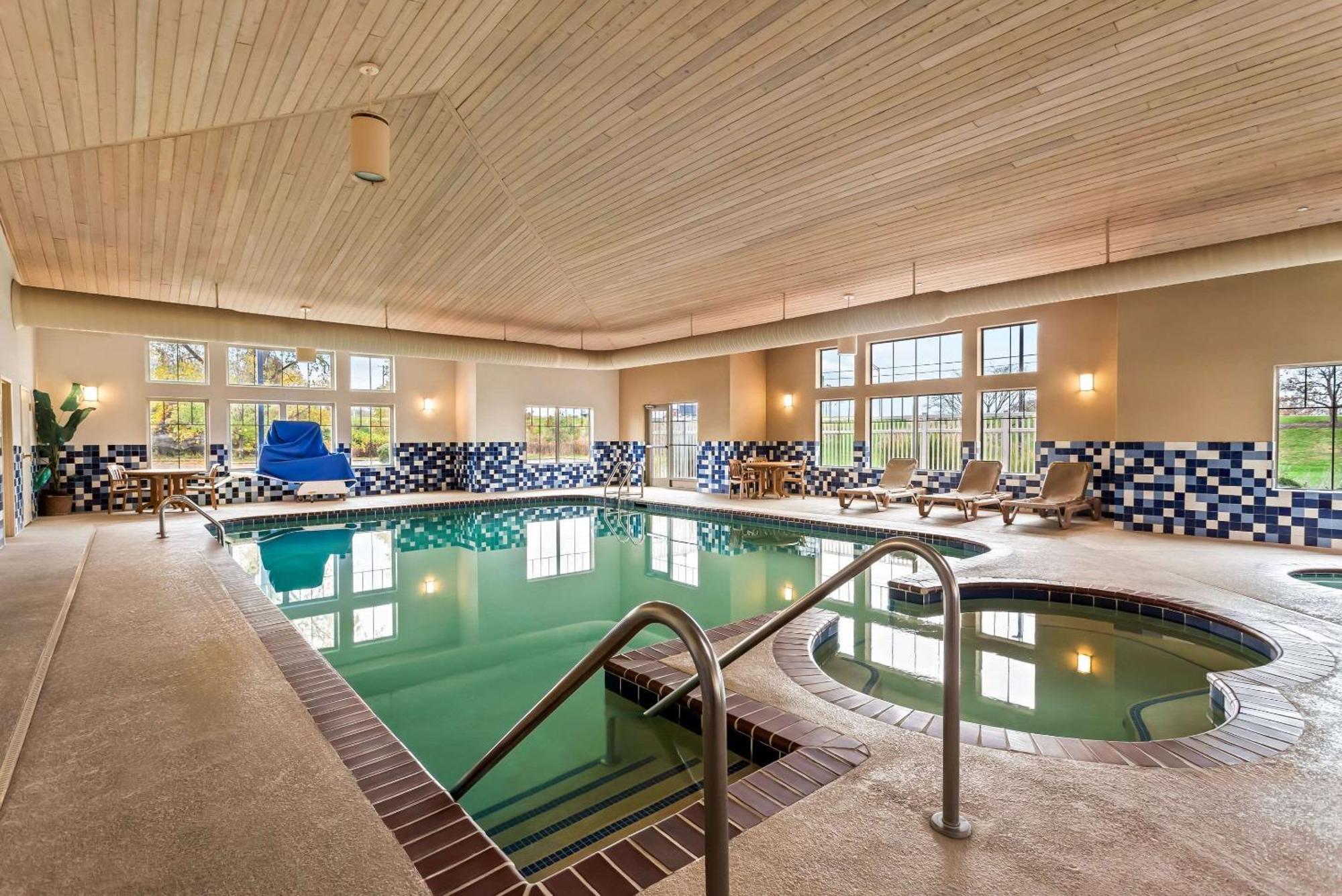 Country Inn & Suites By Radisson, Portage, In Exterior foto